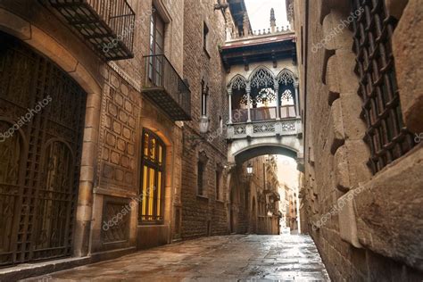 Barcelona Gotische Wijk Carrer Del Bisbe — Stockfoto © Peresanz 14714561