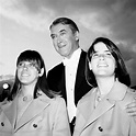 James Stewart attends the Academy Awards with his twin daughters Kelly ...