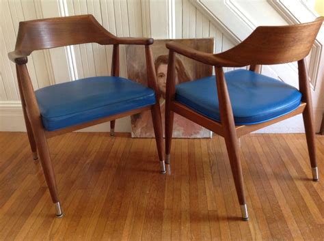 Four Danish Modern Arm Chairs Mid Century Jasper Chair Co 1960s Walnut