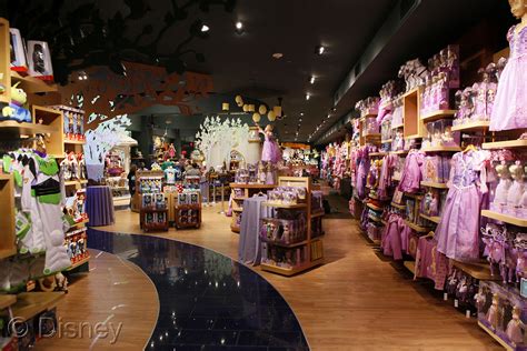 Disney Store Times Square Grand Opening Inside The Magic Flickr