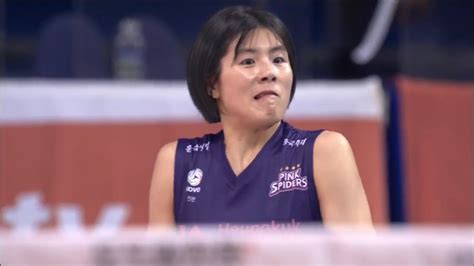 배구 일본 해설로 보고있으니 일본팀 캡틴이 이번이 마지막 올림픽이고 집에서 엄마의 경기를 지켜보고 있을 초딩 딸래미가 있다는 얘기를 해서 막… pic.twitter.com/gktynodlwe. 이재영 박정아 식빵, 배구 선수 식빵 - YouTube