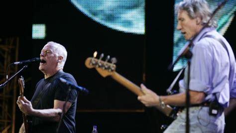 Mrs Gilmour Contro Roger Waters Dei Pink Floyd Amico Di Putin E