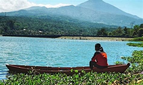 Waduk sermo di bangun mulai pada tahun 1994 dan di resmikan oleh presiden soeharto pada 20 november 1996. 10 Gambar Waduk Darma Kuningan, Harga Tiket Masuk Sejarah ...