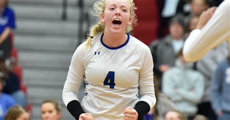 Volleyball 19 Area Athletes Earn All District Superlative Honors