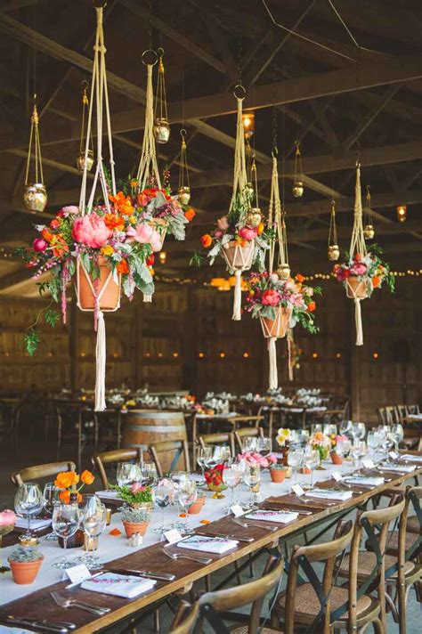 Home decorating tips and ideas with candles. 20 (Easy!) Ways to Decorate Your Wedding Reception
