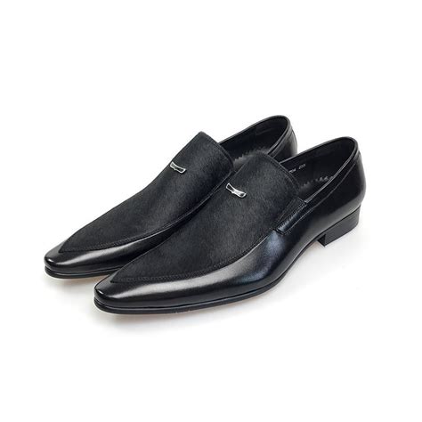 Italian Style Mens Loafers Shoes With Buckle Details For Men With Stro