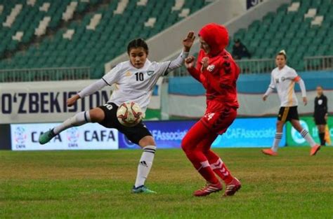 شکست سنگین فوتبال زنان افغانستان در مقابل ازبکستان Bbc News فارسی