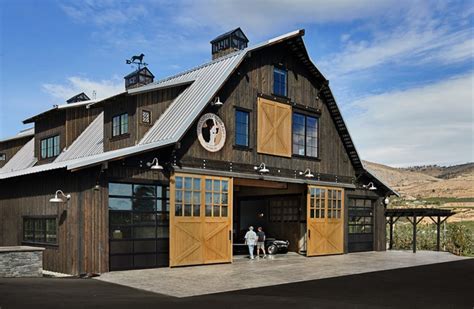 Gorgeous Washington Barn House Marries Rustic Elements With Modern