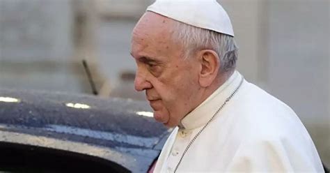 Papa francesco si è recato questo pomeriggio, domenica 4 luglio, presso il policlinico gemelli di roma dove verrà sottoposto a un intervento chirurgico programmato per una stenosi diverticolare. Papa Francesco, lutto in famiglia: morto il cugino ...