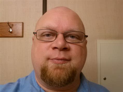 It only becomes a problem for most who give up on beard. How long will my beard keep growing? - Beard Board