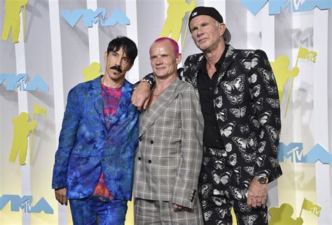 ‘road Trippin — Red Hot Chili Peppers Unveil 2023 Tour Wtop News