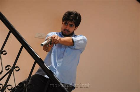 Harish kalyan enters manmadhan mode! Picture 344208 | Actor Harish Kalyan in Guest Tamil Movie ...