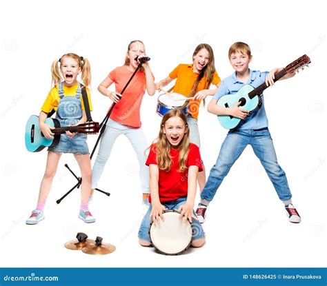 7667 Group Musical Instruments Stock Photos Free And Royalty Free