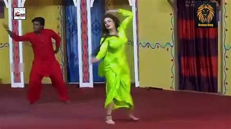 Nasir Chinyoti And Nida Chaudhary New Pakistani Stage Drama Funny Scene