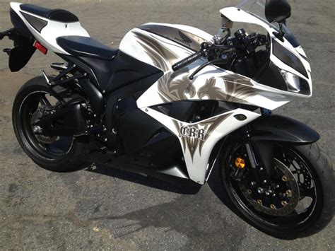 Because the greater the connection, the more rewarding the ride. 2014 Honda CBR600RR 600RR Sportbike for sale on 2040-motos