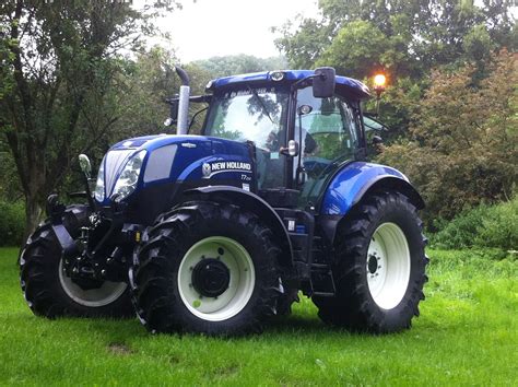 Avis T7210 Blue Power De La Marque New Holland Tracteurs Agricoles