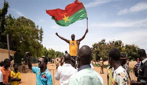 Burkina Faso Le Siège De Lambassade De France Attaqué Par Des