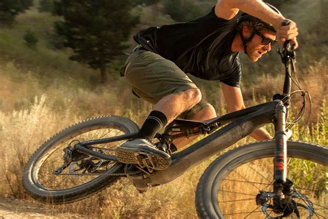 Not all cheap mountain bikes are built cheaply. Best Mountain Bikes Under 200 Dollars 300 Pounds 3000 ...