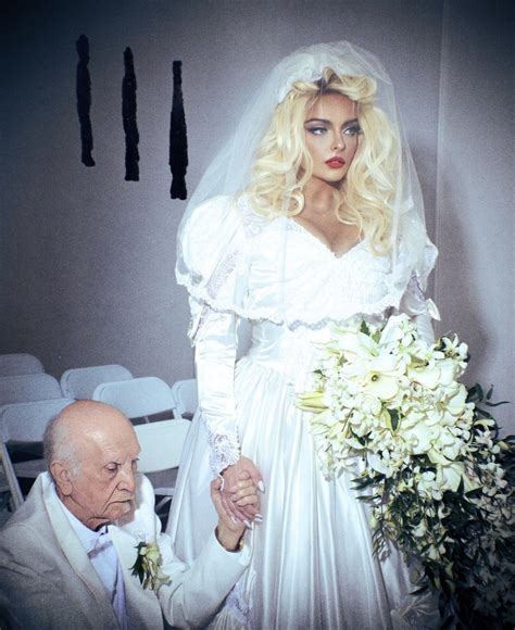 Bebe Rexha On Twitter Icon Anna Nicole Smith Getting Married To J