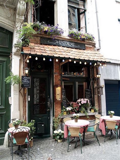 Very quaint local coffee shot. Bakery entrance. So cute | Coffee shop design, Coffee shop ...