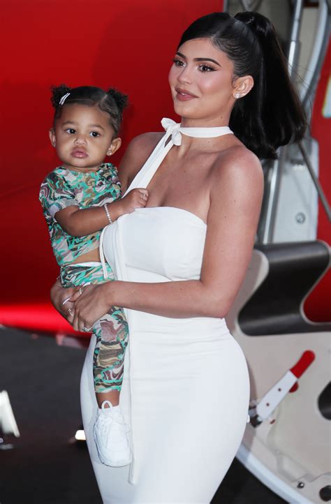 Kylie Jenner Posts Throwback Pregnancy Pic Baking Stormi Was