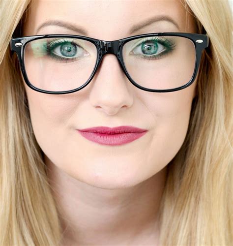 Makeup Tips For Glasses