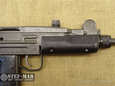 Pistolet Imi Uzi 9x19mm Parabell M2825