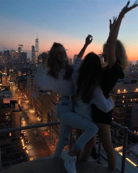 Aesthetic New York City With Friends Picture Photography Idea Inspo At