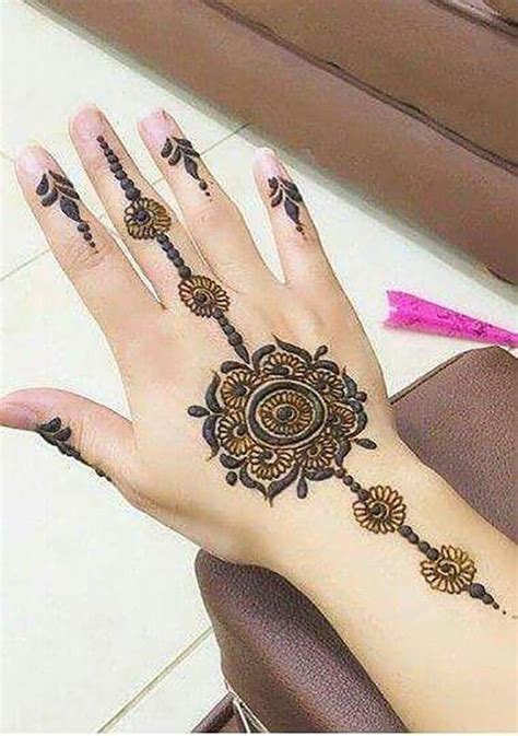 We did not find results for: Latest Updated 60+ Simple and Easy Mehndi Designs for Eid 2017