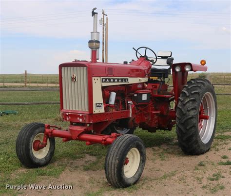 Farmall 706 Tractor In Briggsdale Co Item Ep9500 Sold Purple Wave