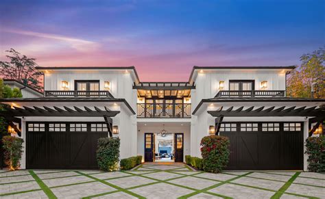 Mookie Betts Is Selling His Los Angeles House Dirt