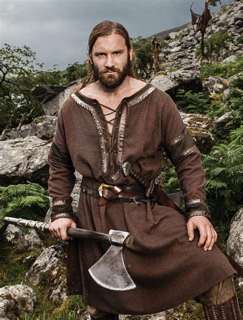 clive standen as rollo vikings … hombres vikingos disfraz vikingo trajes medievales