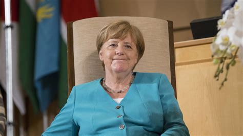 Sie Kennen Mich Hat Angela Merkel Einmal Gesagt Rtl Will Es Jetzt