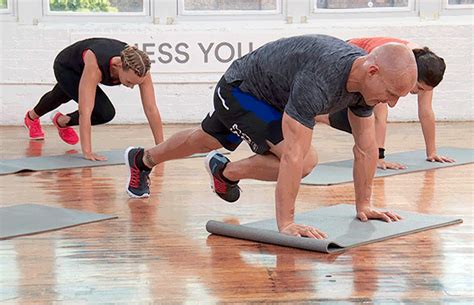 5 Mountain Climbers For Seriously Sculpted Abs Life By Daily Burn