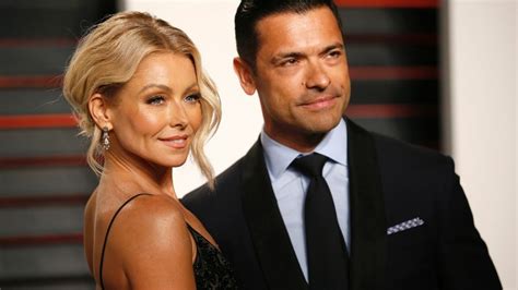Kelly Ripa Reveals She Wanted To Marry Mark Consuelos After Seeing His