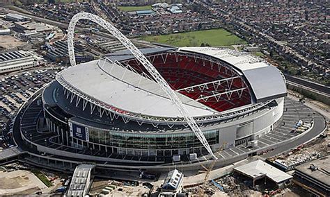 Things to do near wembley stadium. Fußball: Champions League Finale 2011 in Wembley ...