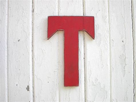 Wooden Letter T Red Shabby Chic Rustic Cottage Wedding Photo Prop Wall