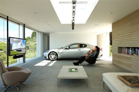 Classic driving news im thema: luxus wohnzimmer mit garage - fresHouse