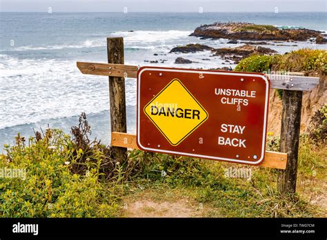 Landslide California High Resolution Stock Photography And Images Alamy