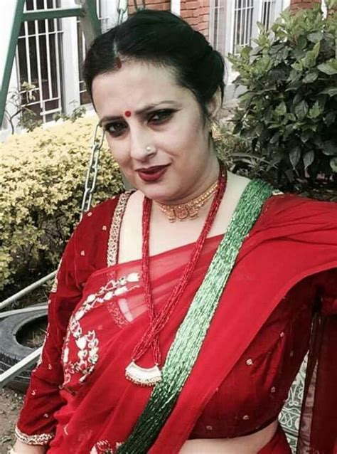 Desi Indian Sexy Mom