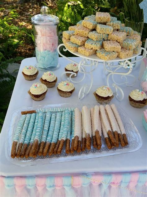 Published on march 8th, 2018 and updated on april 19th, 2021. gender reveal baby shower dessert table chocolate covered pretzels | Gender reveal food, Gender ...