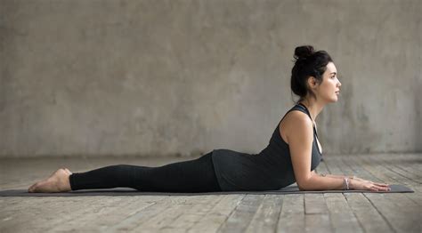 How To Do Sphinx Pose 4 Benefits Of Sphinx Pose 2022 Masterclass