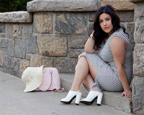 Britisches Curvy Model Wird Vom Casting Agenten Gev Gelt Telegraph