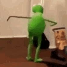 Kermit Dancing Gif Kermit Dancing Swaying Discover Share Gifs