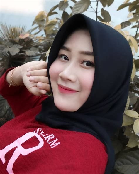 Gambar Mungkin Berisi Satu Orang Atau Lebih Dan Dekat Aceh Hijab