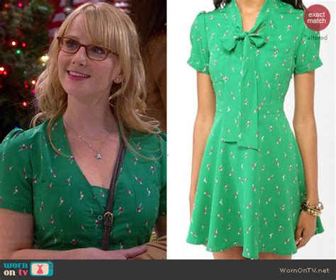Wornontv Bernadettes Green Christmas Dress On The Big Bang Theory