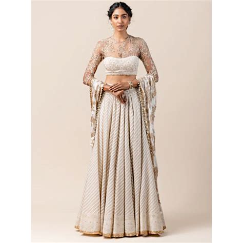 Madhuri Dixit Nenes White And Gold Tarun Tahiliani Lehenga Was Made