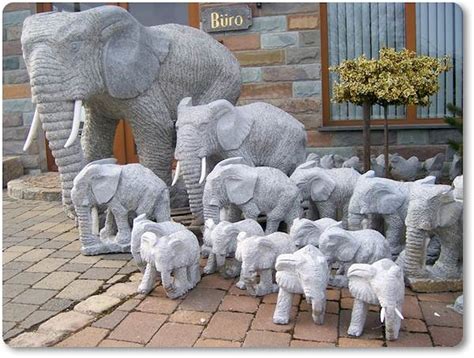 Natursteine für den garten günstig online kaufen bei steingarten.com! Afrikanische Elefanten aus Granit für den Garten