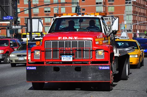 Fdny Fleet Services Flatbed Tow Truck 1997 Gmc Gm9727 Triborough