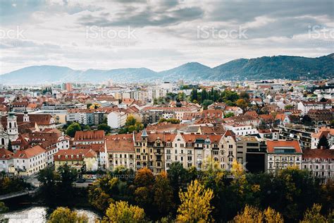 You can go for a hiking trip to the schöckl mountain, or run alongside the river mur. Graz Stockfoto und mehr Bilder von Alt - iStock